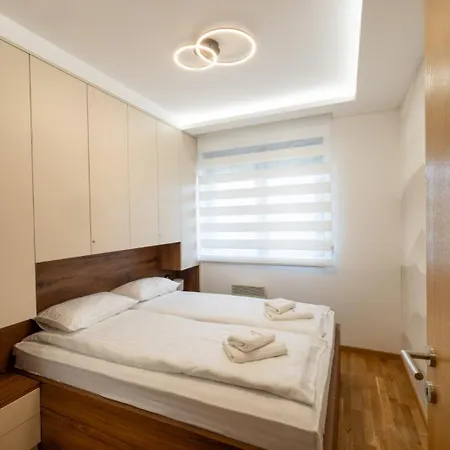 Diamond House Apartment