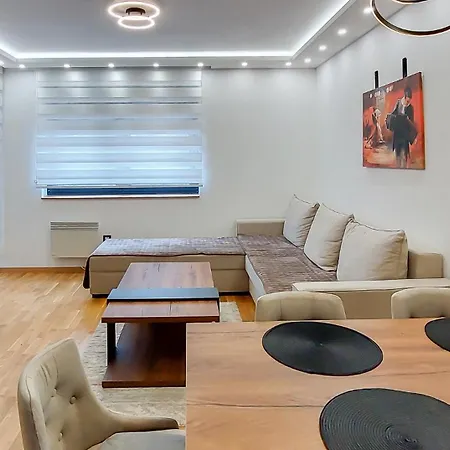 Diamond House 兹拉蒂博尔