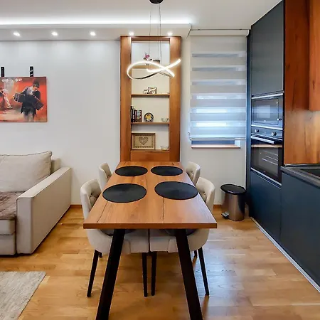 Diamond House * 兹拉蒂博尔