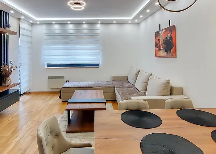 Diamond House ズラティボール