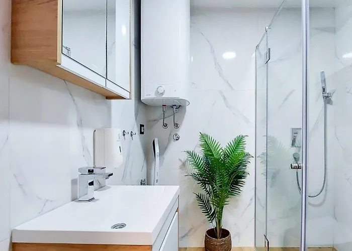 Diamond House ズラティボール